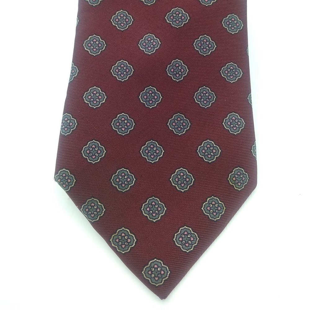 Charing Cross Tie